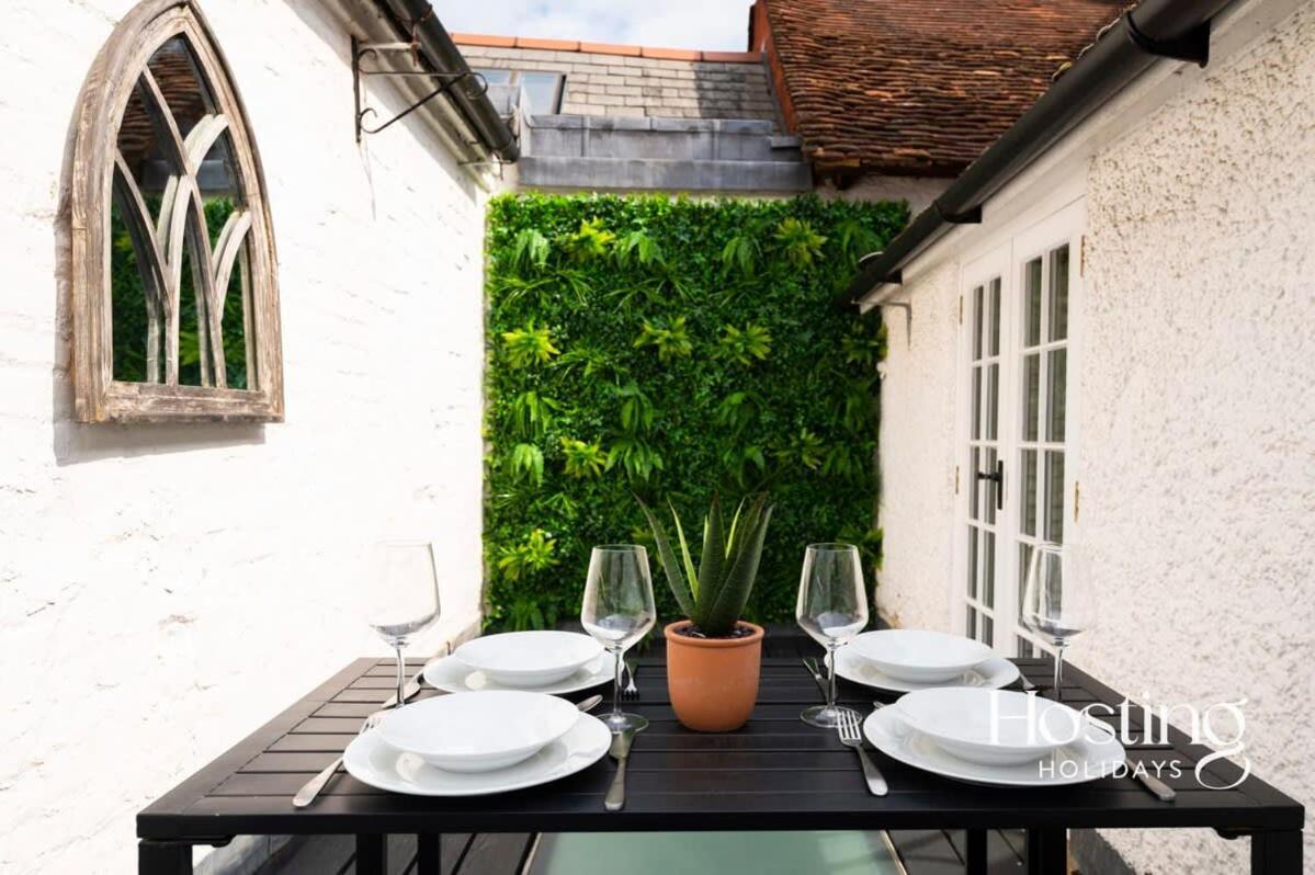 Spacious Luxury Cottage With Roof Terrace Close To The River Thames Henley-on-Thames Exterior foto