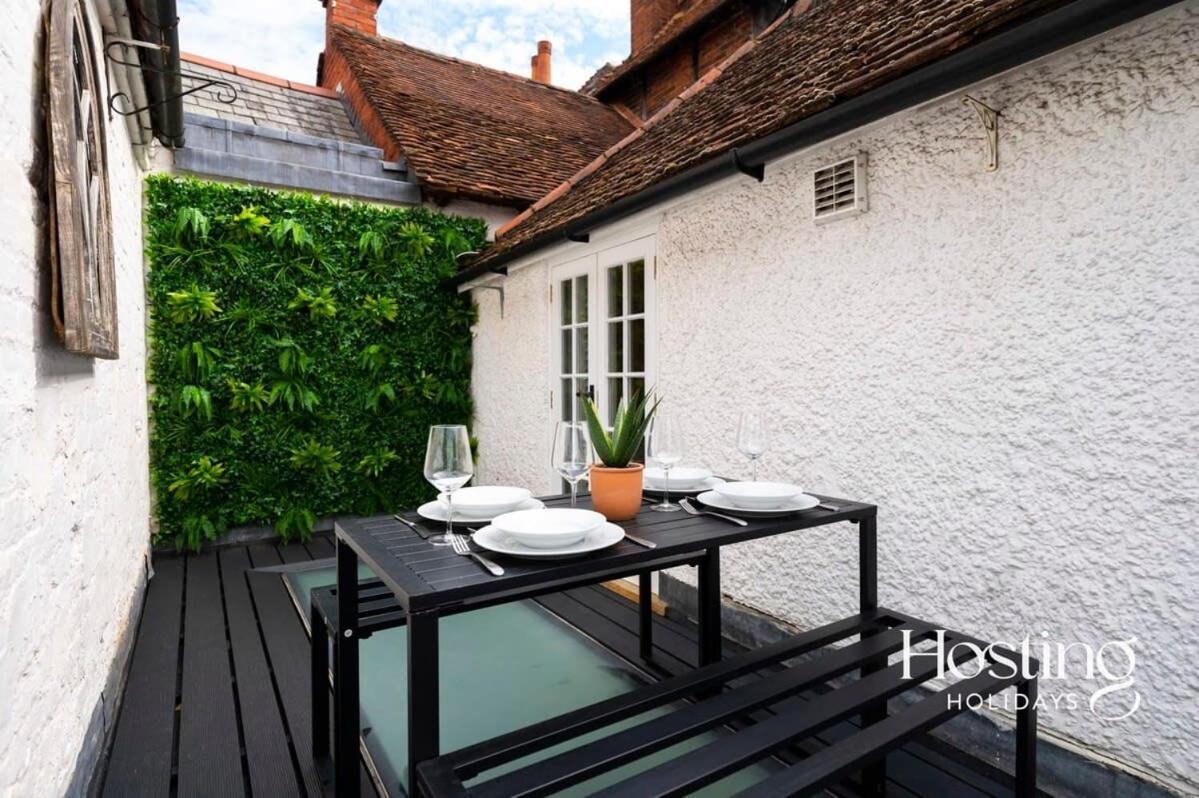 Spacious Luxury Cottage With Roof Terrace Close To The River Thames Henley-on-Thames Exterior foto